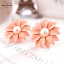 Load image into Gallery viewer, SUSENSTONE Women Lovely Studs Earrings Daisy