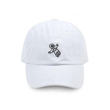 Load image into Gallery viewer, Astronaut emberoidery baseball cap